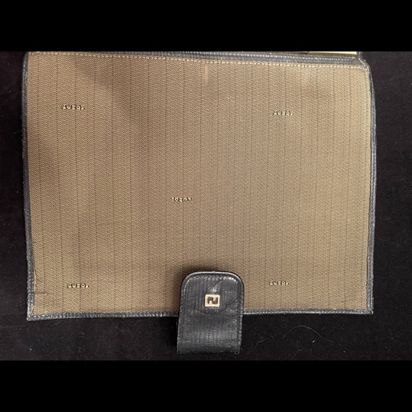 Vintage Fendi Leather Agenda Planner - Picture 11 of 16